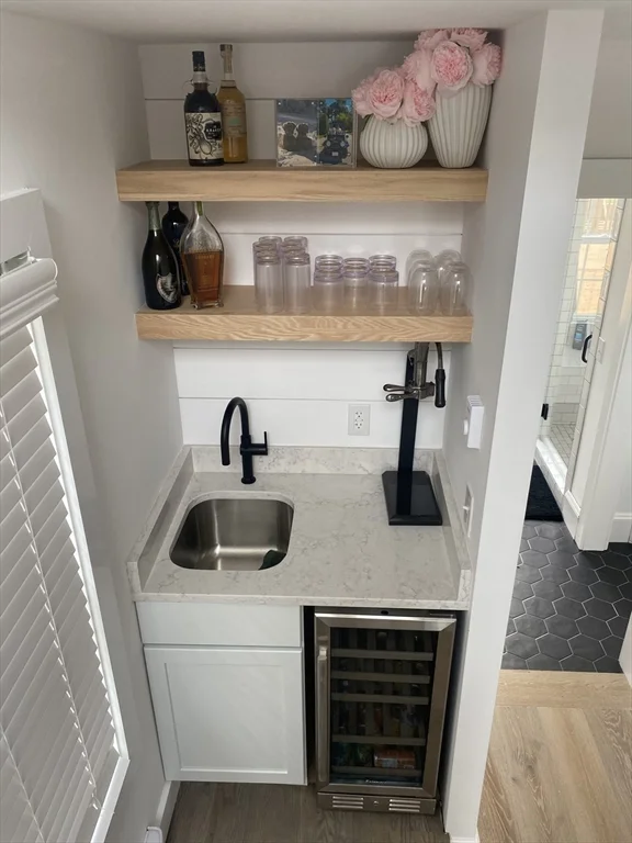 3 bed, 2 bath apartment for rent at 85 Glades, Scituate — photo 8 of 15