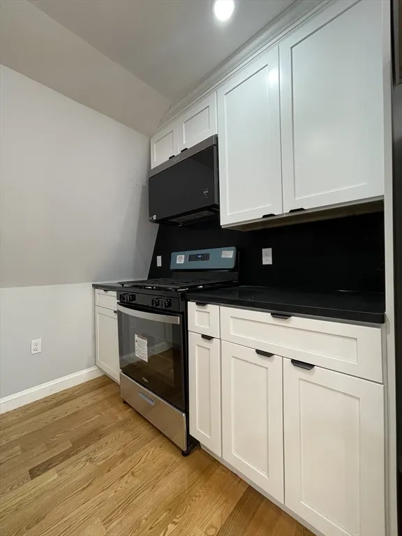 3 bed, 2 bath apartment for rent at 85 Homes Unit 3, Dorchester — photo 19 of 24