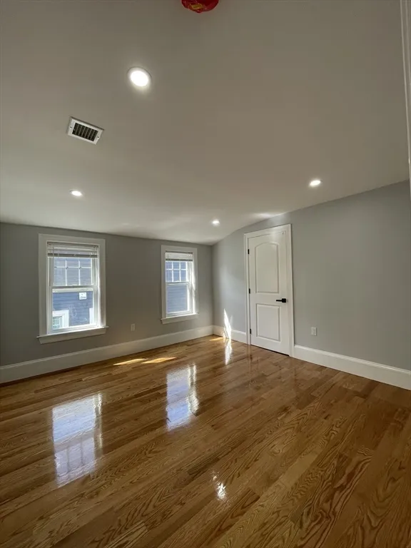 3 bed, 2 bath apartment for rent at 85 Homes Unit 3, Dorchester — photo 14 of 24