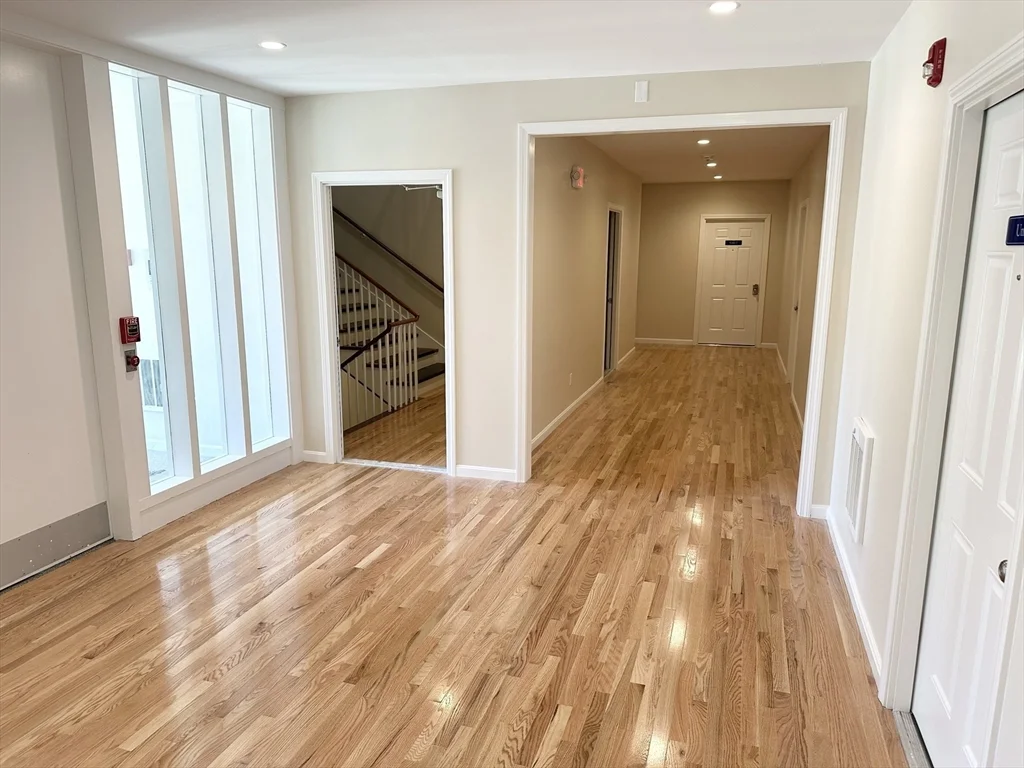 2 bed, 1 bath apartment for rent at 85 Lowell St Unit 3, Peabody — photo 7 of 19