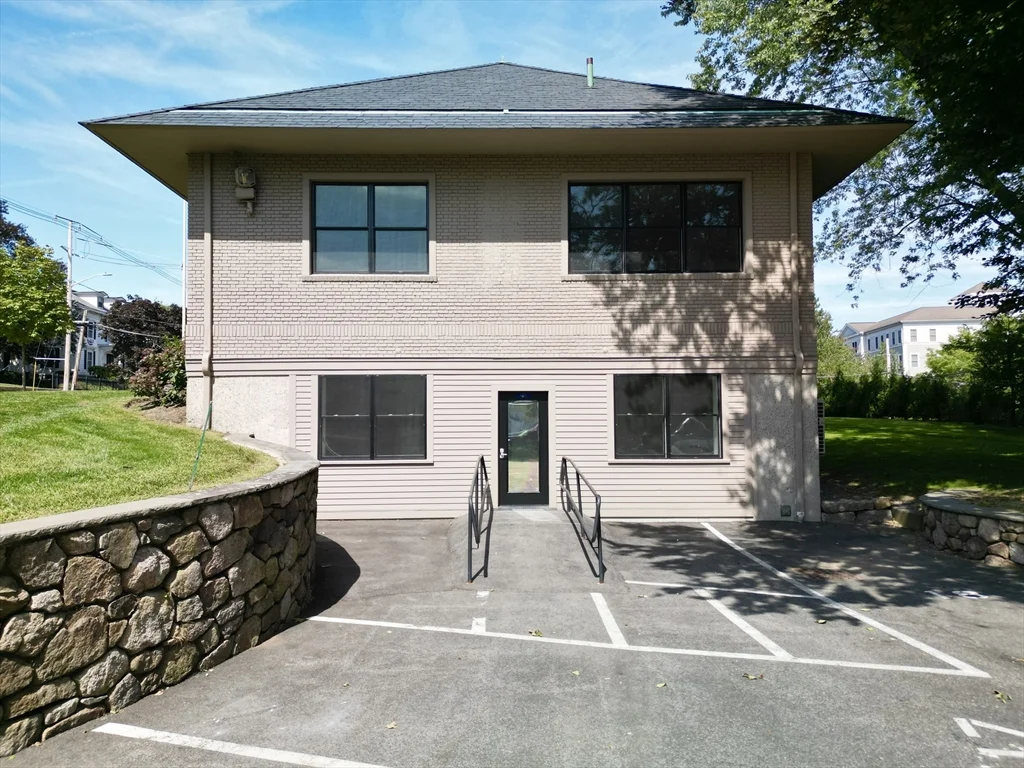 2 bed, 1 bath apartment for rent at 85 Lowell St Unit 5, Peabody — photo 16 of 16
