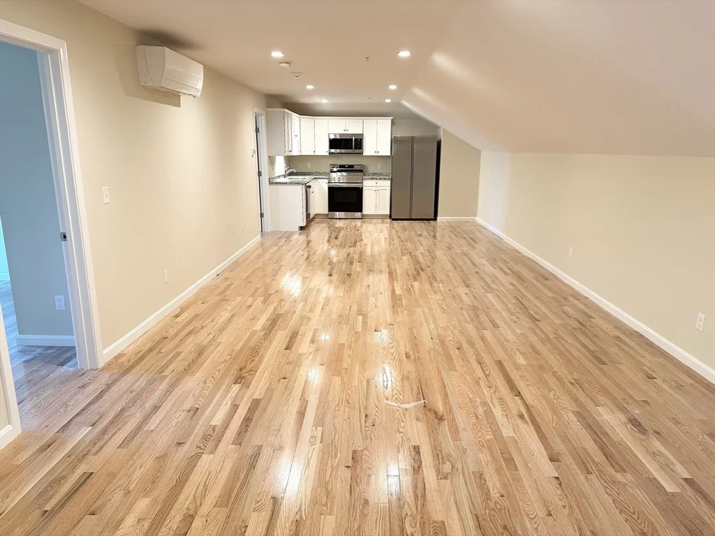2 bed, 1 bath apartment for rent at 85 Lowell St Unit 9, Peabody — photo 7 of 21