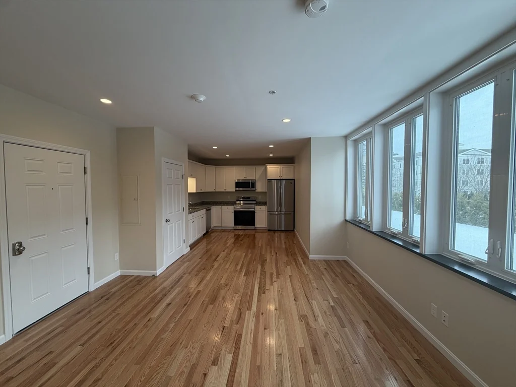 1 bed, 1 bath apartment for rent at 85 Lowell Unit 6, Peabody — photo 8 of 19