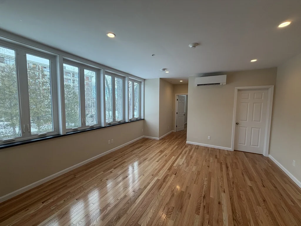 1 bed, 1 bath apartment for rent at 85 Lowell Unit 6, Peabody — photo 5 of 19