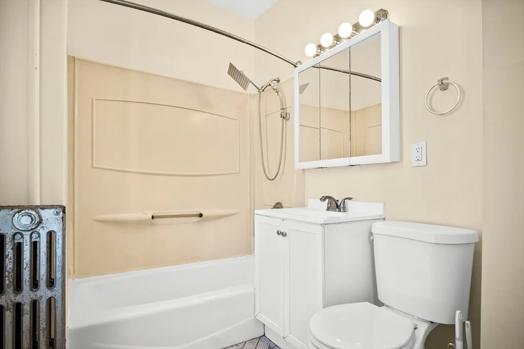 2 bed, 1 bath apartment for rent at 85 Lynnfield St Unit 2, Lynn — photo 10 of 15