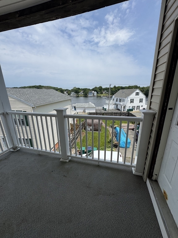 2 bed, 1 bath apartment for rent at 85 Lynnfield Unit 3, Lynn — photo 8 of 9