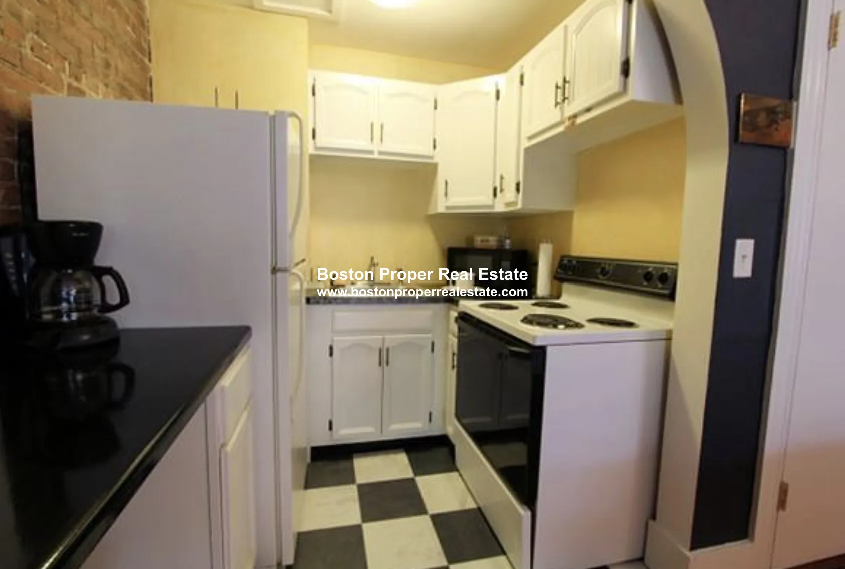 Studio bed, 1 bath apartment for rent at 85 Marlborough St Unit 5, Back Bay — photo 3 of 11