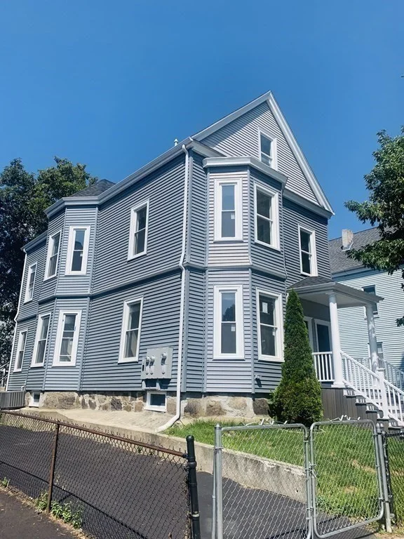 4 bed, 2 bath apartment for rent at 85 Millet St Unit 85, Dorchester — photo 4 of 22