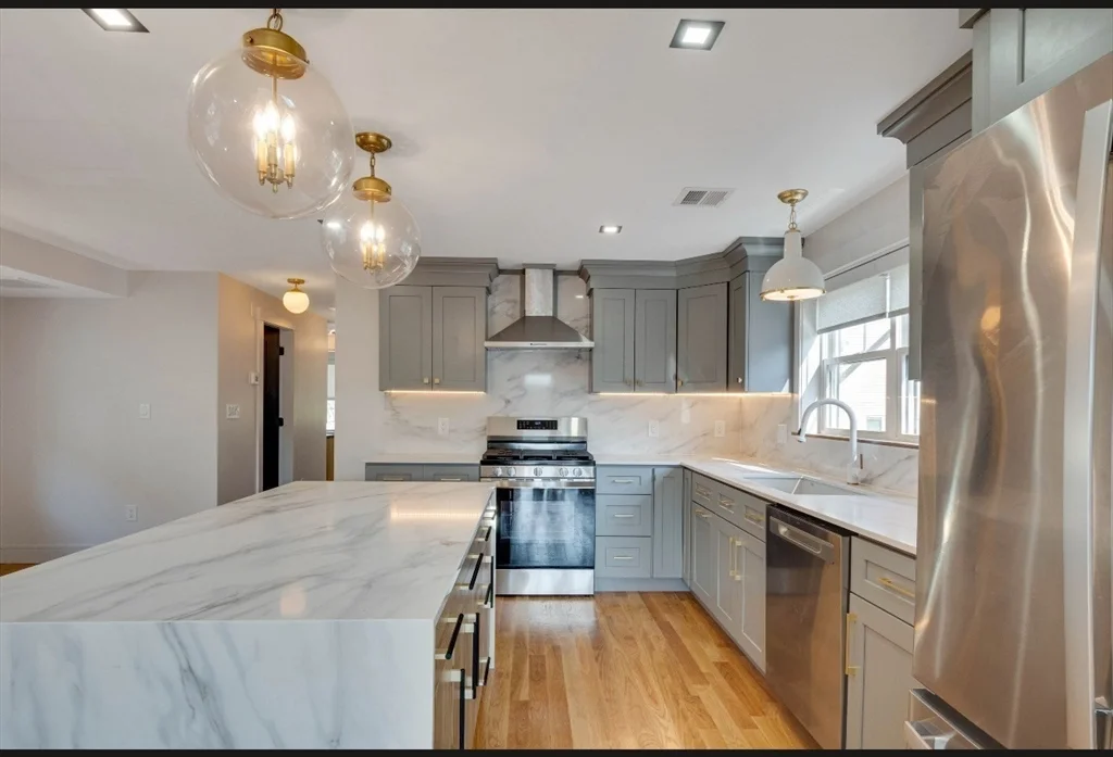 3 bed, 2 bath apartment for rent at 85 Morton Ave Unit 2, Medford — photo 5 of 18