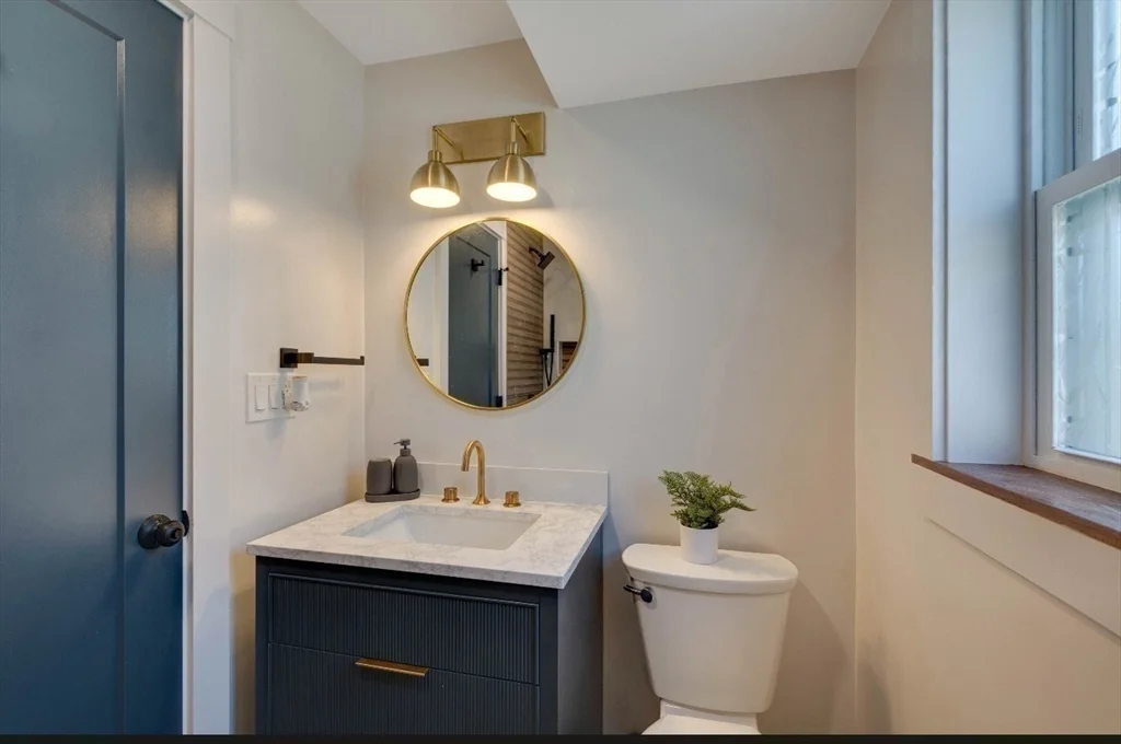 3 bed, 2 bath apartment for rent at 85 Morton Ave Unit 2, Medford — photo 10 of 18