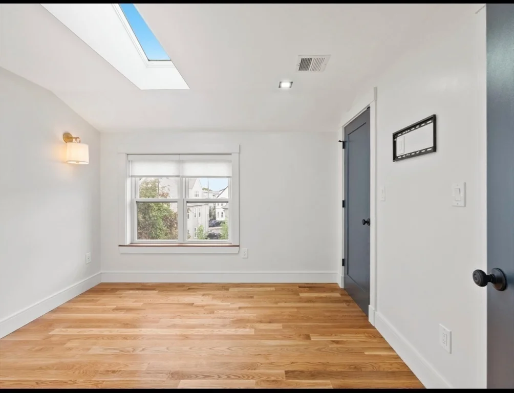 3 bed, 2 bath apartment for rent at 85 Morton Ave Unit 2, Medford — photo 8 of 18