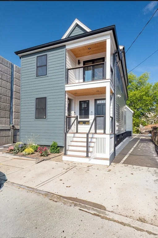 3 bed, 2 bath apartment for rent at 85 Morton Ave Unit 2, Medford — photo 2 of 18