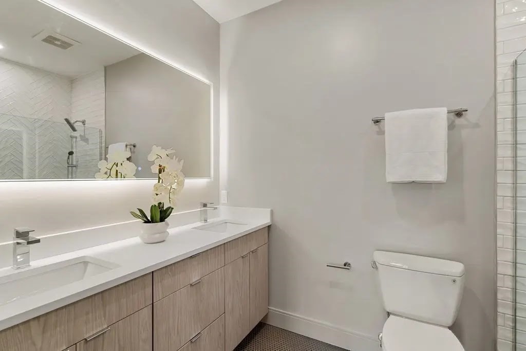 2 bed, 2 bath apartment for rent at 85 Myrtle Unit 205, Quincy — photo 13 of 25
