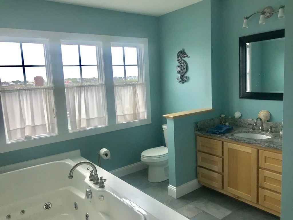 3 bed, 2 bath apartment for rent at 85 Northern Blvd Unit WINTER, Plum Island — photo 8 of 14