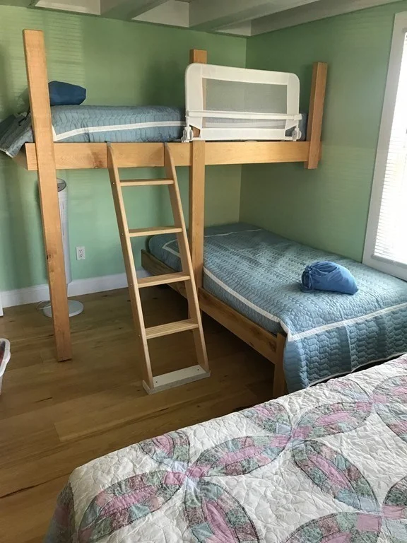 3 bed, 2 bath apartment for rent at 85 Northern Blvd Unit WINTER, Plum Island — photo 7 of 14