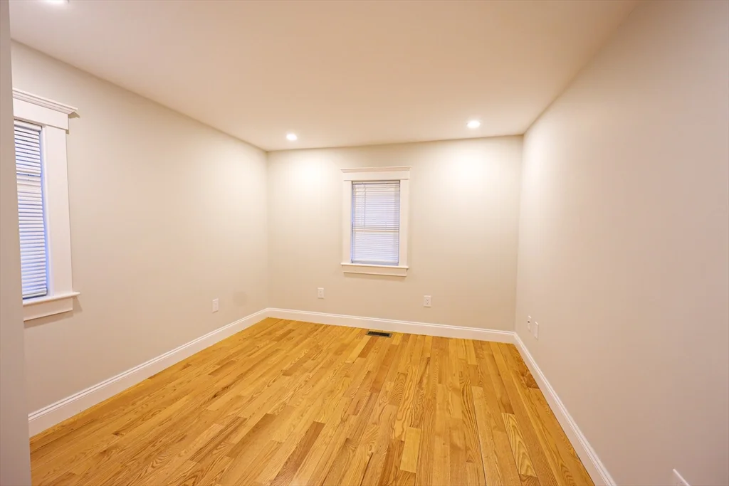 3 bed, 1 bath apartment for rent at 85 Oak St Unit 85, Randolph — photo 14 of 26
