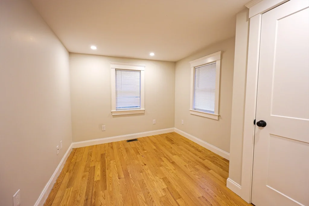 3 bed, 1 bath apartment for rent at 85 Oak St Unit 85, Randolph — photo 13 of 26