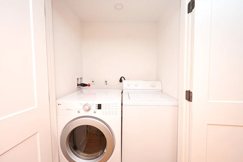 3 bed, 1 bath apartment for rent at 85 Oak St Unit 85, Randolph — photo 18 of 26