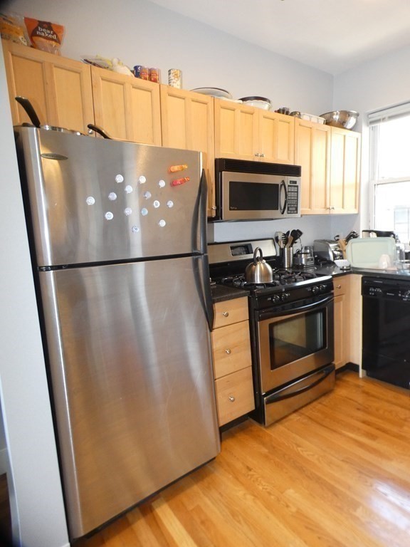 1 bed, 1 bath apartment for rent at 85 Park Dr Unit 12, Fenway — photo 5 of 11