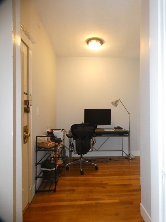1 bed, 1 bath apartment for rent at 85 Park Dr Unit 12, Fenway — photo 9 of 11