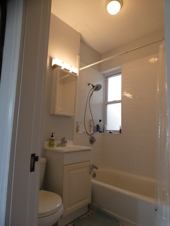 1 bed, 1 bath apartment for rent at 85 Park Dr Unit 12, Fenway — photo 8 of 11