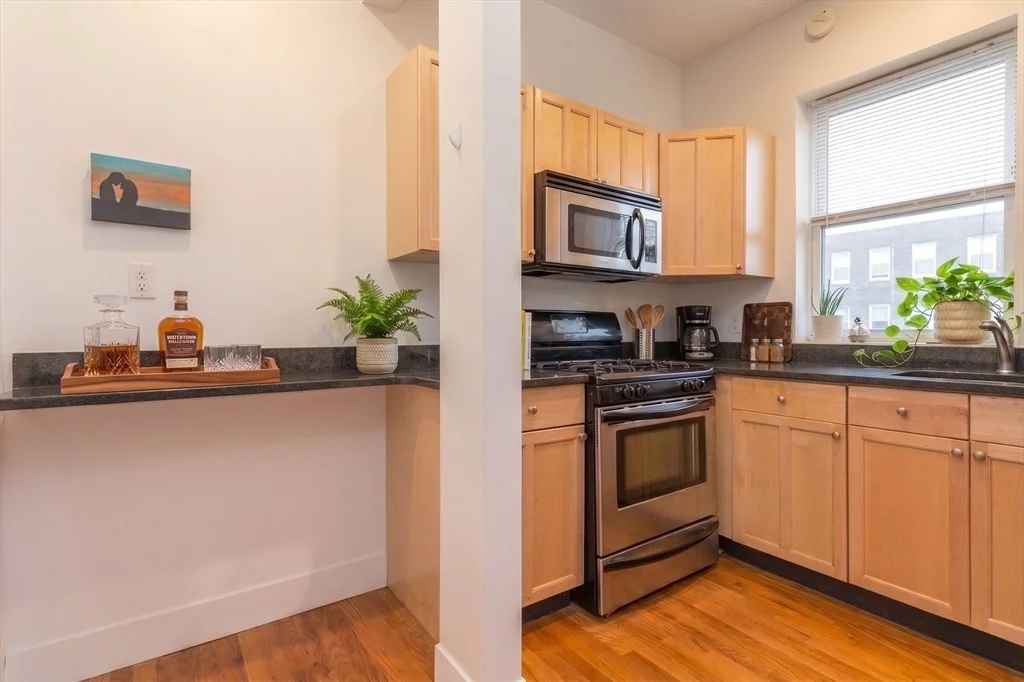 Studio bed, 1 bath apartment for rent at 85 Park Dr Unit 15, Fenway — photo 2 of 5