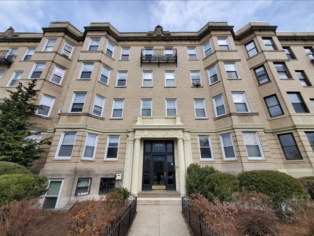 Studio bed, 1 bath apartment for rent at 85 Park Dr Unit 15, Fenway