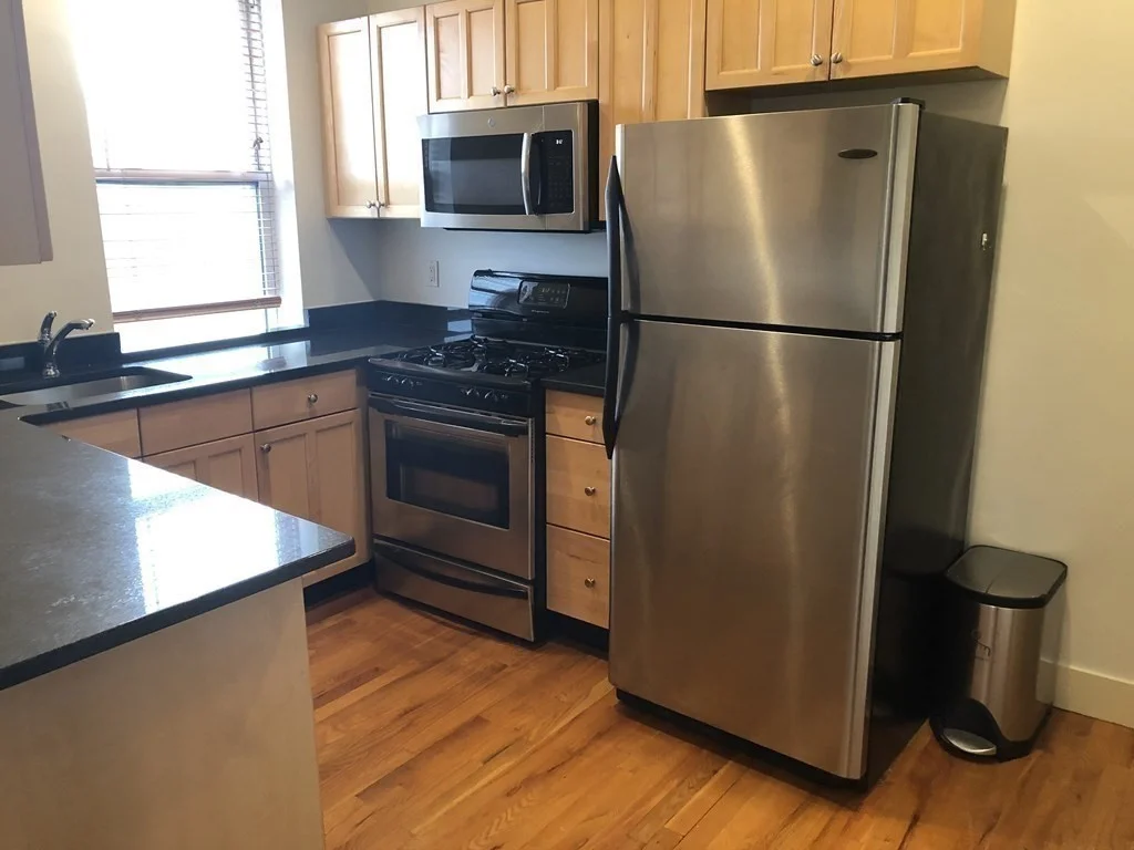 Studio bed, 1 bath apartment for rent at 85 Park Dr Unit 25, Fenway — photo 4 of 8