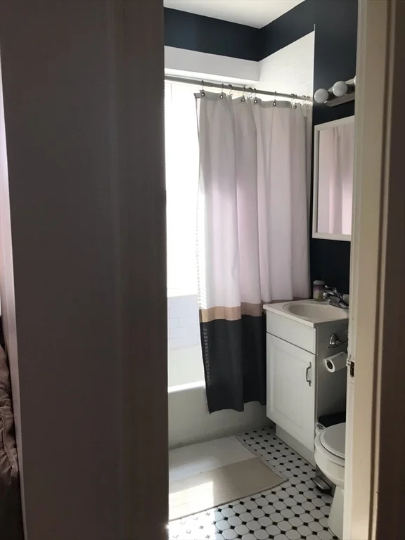 Studio bed, 1 bath apartment for rent at 85 Park Dr Unit 25, Fenway — photo 7 of 8