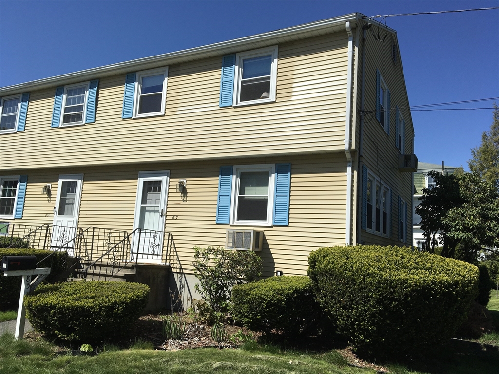 3 bed, 1 bath apartment for rent at 85 Park St Unit 85, Mansfield — photo 1 of 24