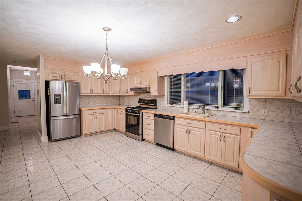 2 bed, 1 bath apartment for rent at 85 Partridge Ave Unit 1, Somerville — photo 3 of 25
