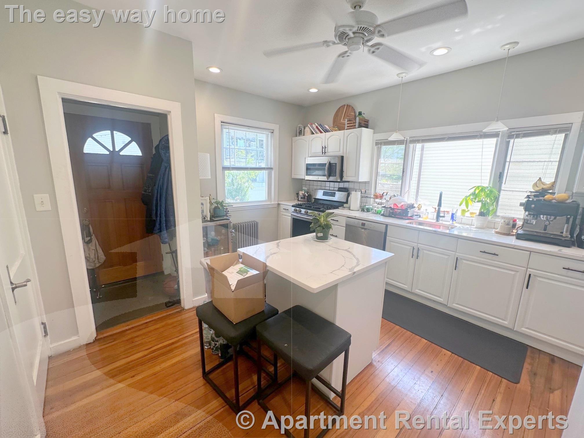 2 bed, 1 bath apartment for rent at 85 Pinkert St Unit 1, Medford Square — photo 2 of 11