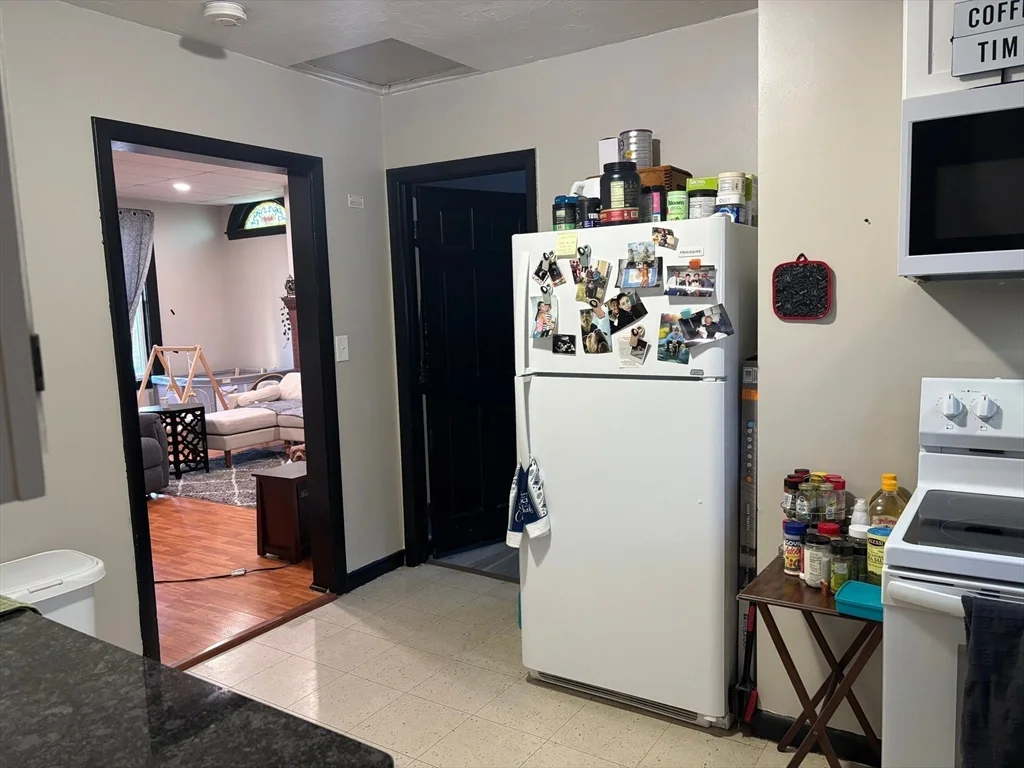 1 bed, 1 bath apartment for rent at 85 Prospect St Unit 1C, Worcester — photo 14 of 22