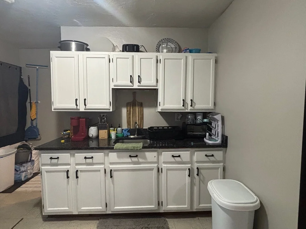 1 bed, 1 bath apartment for rent at 85 Prospect St Unit 1C, Worcester — photo 15 of 22
