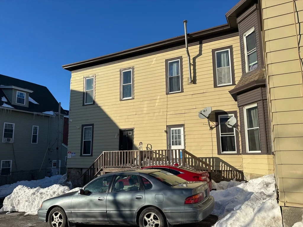 1 bed, 1 bath apartment for rent at 85 Prospect St Unit 1C, Worcester — photo 3 of 22