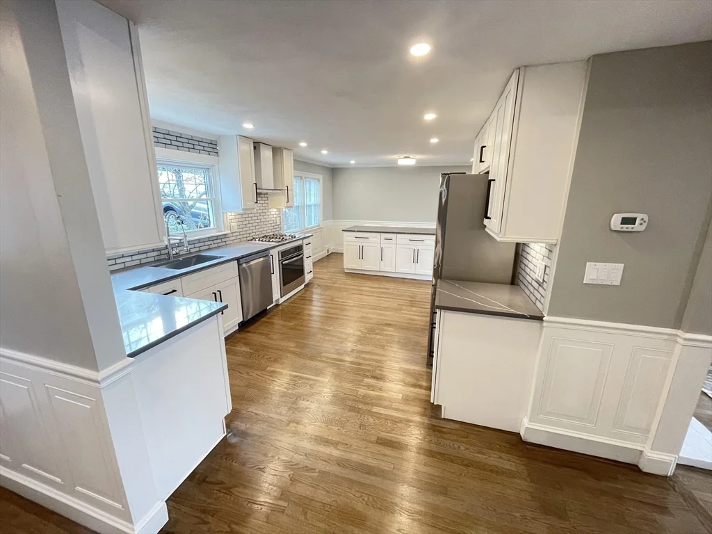 4 bed, 3 bath apartment for rent at 85 Regatta Rd, North Weymouth — photo 13 of 23