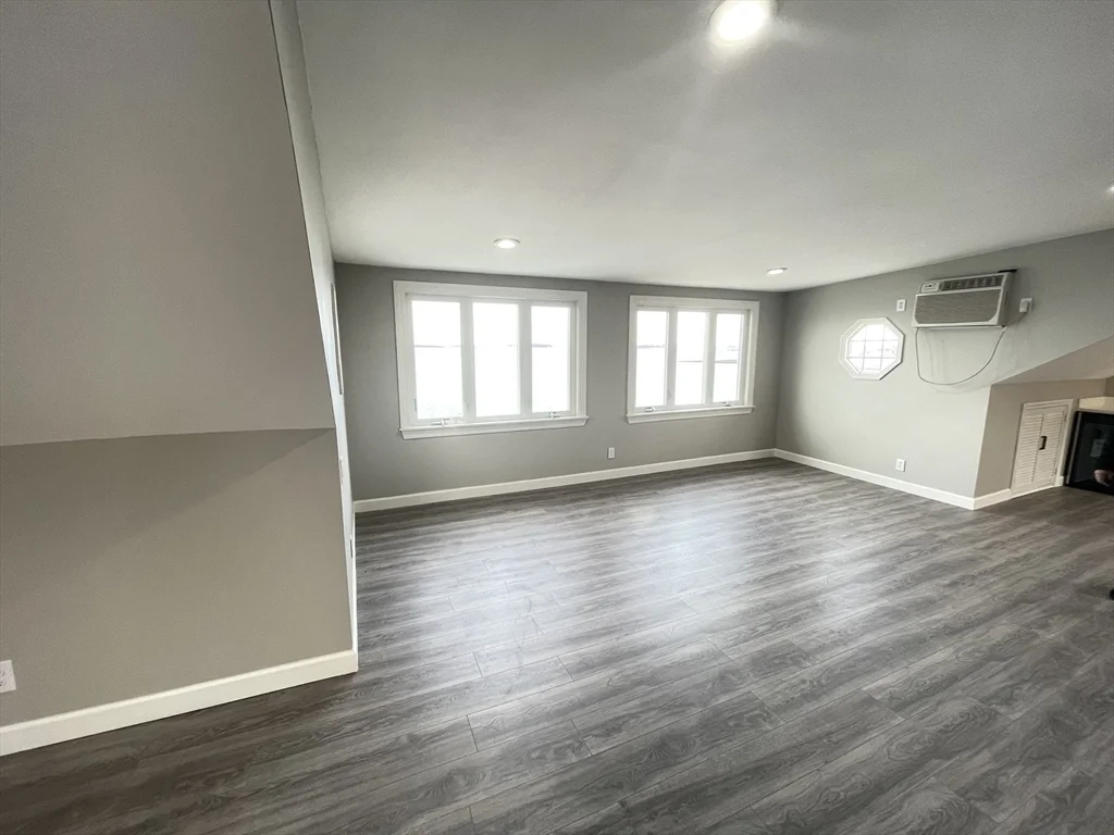 4 bed, 3 bath apartment for rent at 85 Regatta Rd, North Weymouth — photo 16 of 23