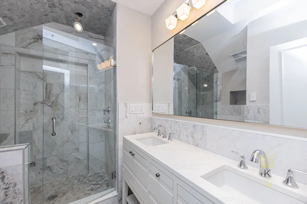 3 bed, 3 bath apartment for rent at 85 Regent St Unit 1, Roxbury — photo 26 of 33