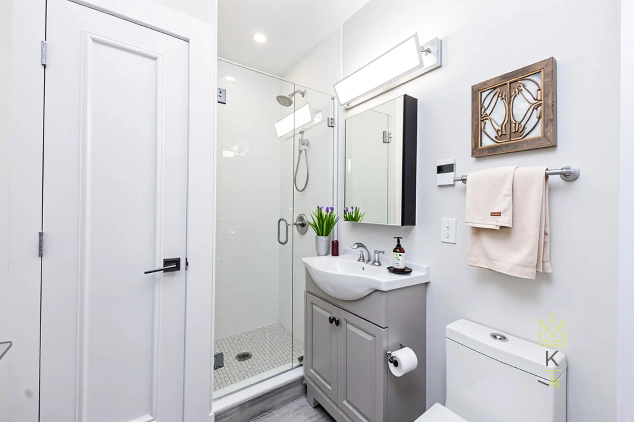 3 bed, 2 bath apartment for rent at 85 Regent St Unit 2, Roxbury — photo 9 of 15