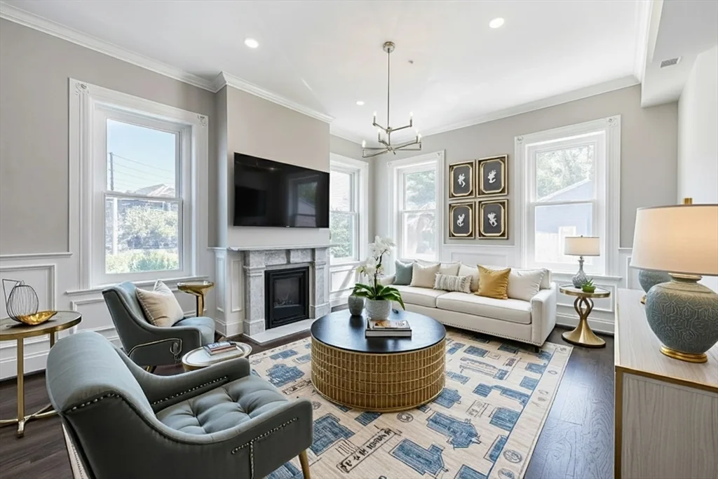 3 bed, 1 bath apartment for rent at 85 Regent St Unit 6, Roxbury — photo 1 of 6