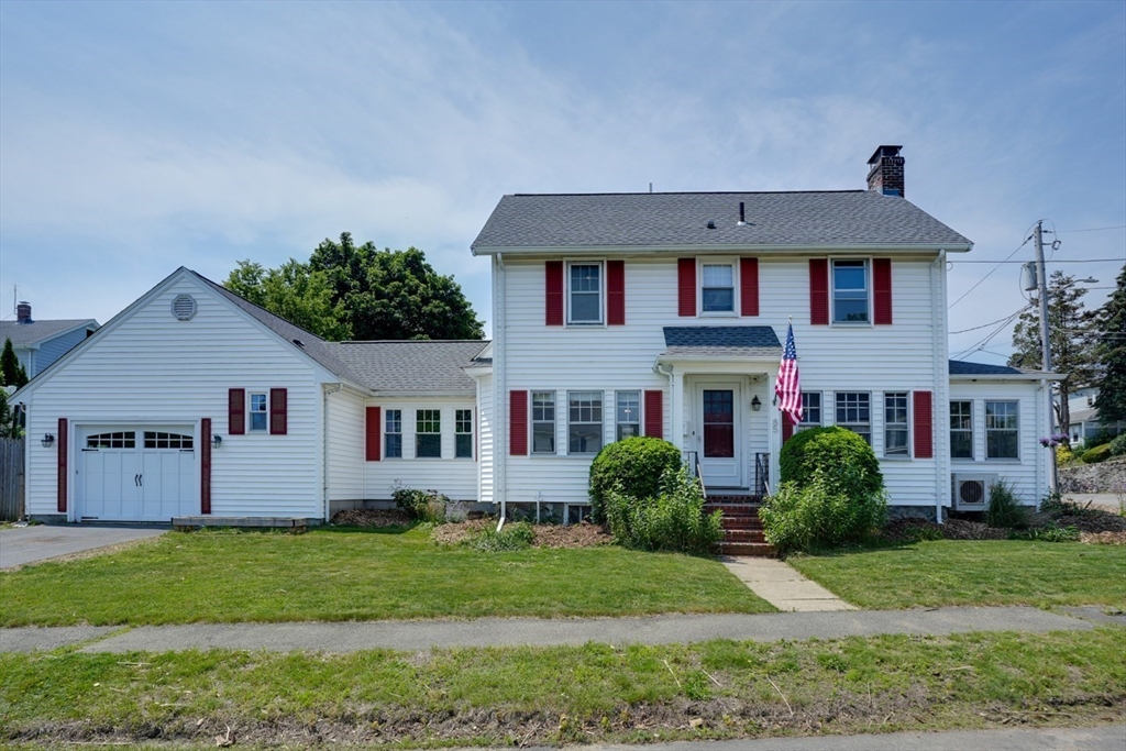 3 bed, 2 bath apartment for rent at 85 Roosevelt Rd, Medford — photo 1 of 36