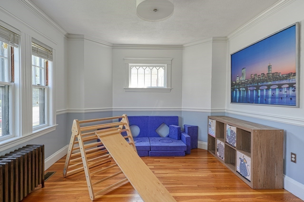 3 bed, 2 bath apartment for rent at 85 Roosevelt Rd, Medford — photo 15 of 36