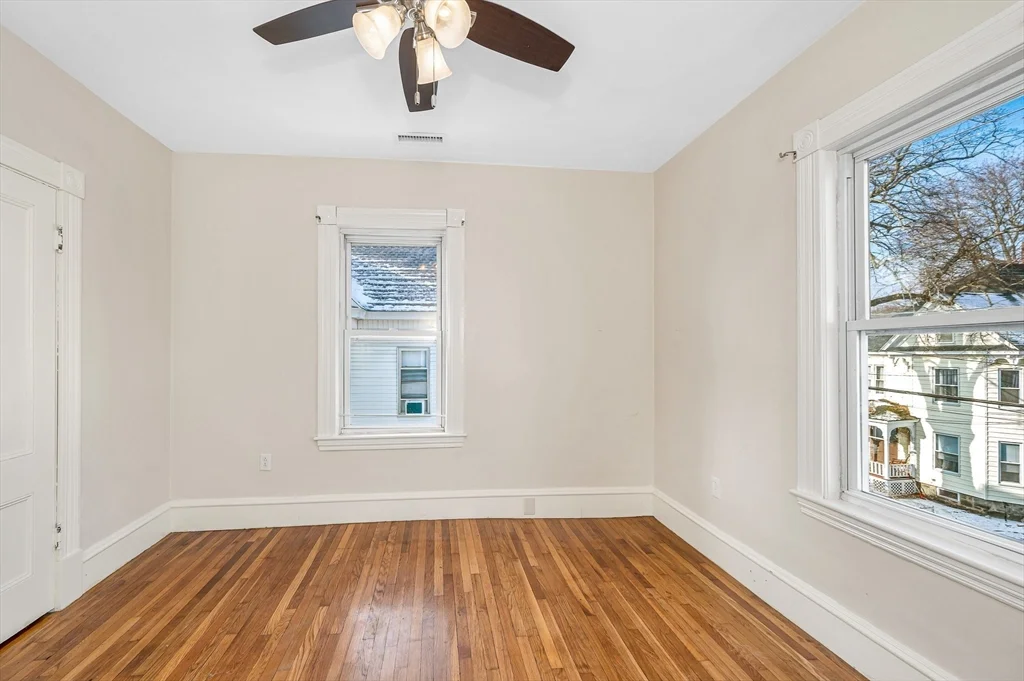 1 bed, 2 bath apartment for rent at 85 Sherman Unit 3, Lowell — photo 4 of 11