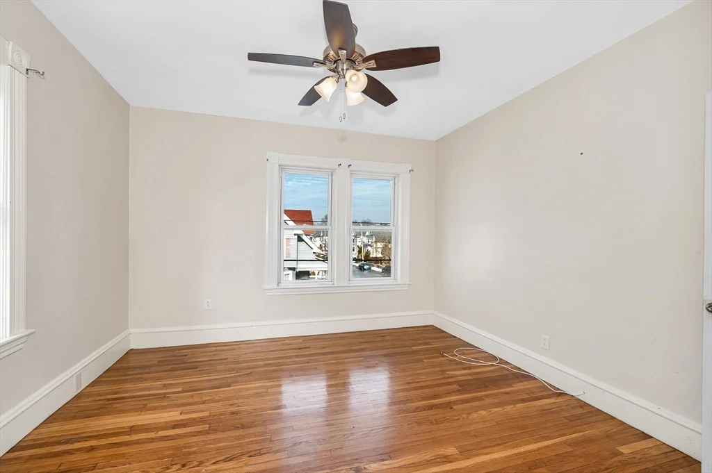 1 bed, 2 bath apartment for rent at 85 Sherman Unit 5, Lowell — photo 4 of 13