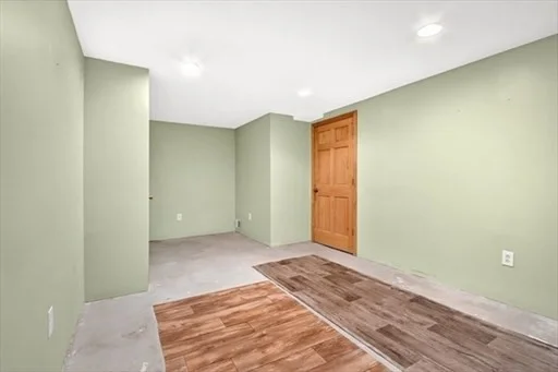 3 bed, 1 bath apartment for rent at 85 Steeple Chase Cir Unit 3, Attleboro — photo 33 of 37