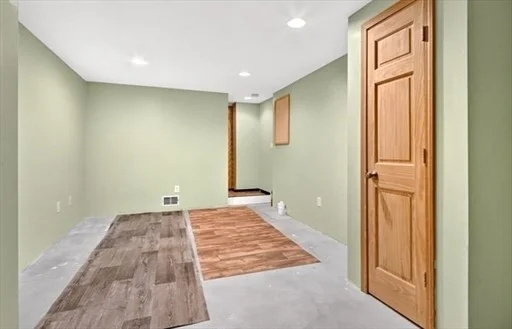 3 bed, 1 bath apartment for rent at 85 Steeple Chase Cir Unit 3, Attleboro — photo 31 of 37