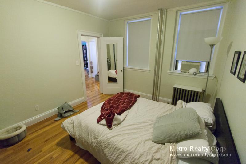 1 bed, 1 bath apartment for rent at 85 Strathmore Rd Unit 1, Brighton — photo 10 of 13