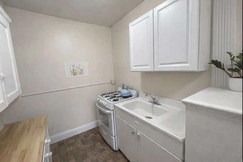 Studio bed, 1 bath apartment for rent at 85 Strathmore Rd Unit 24, Brighton — photo 3 of 10