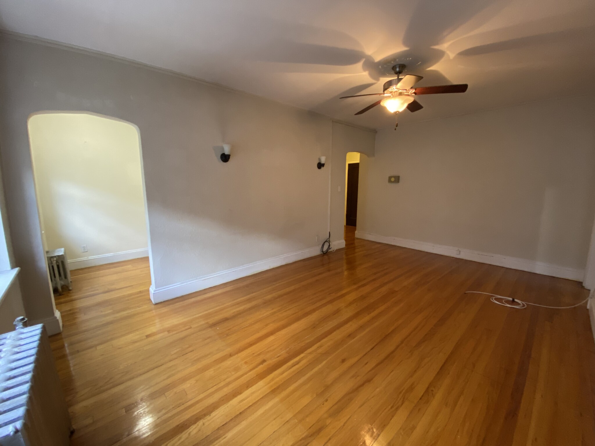 1 bed, 1 bath apartment for rent at 85 Strathmore Rd Unit 27, Brighton — photo 4 of 16