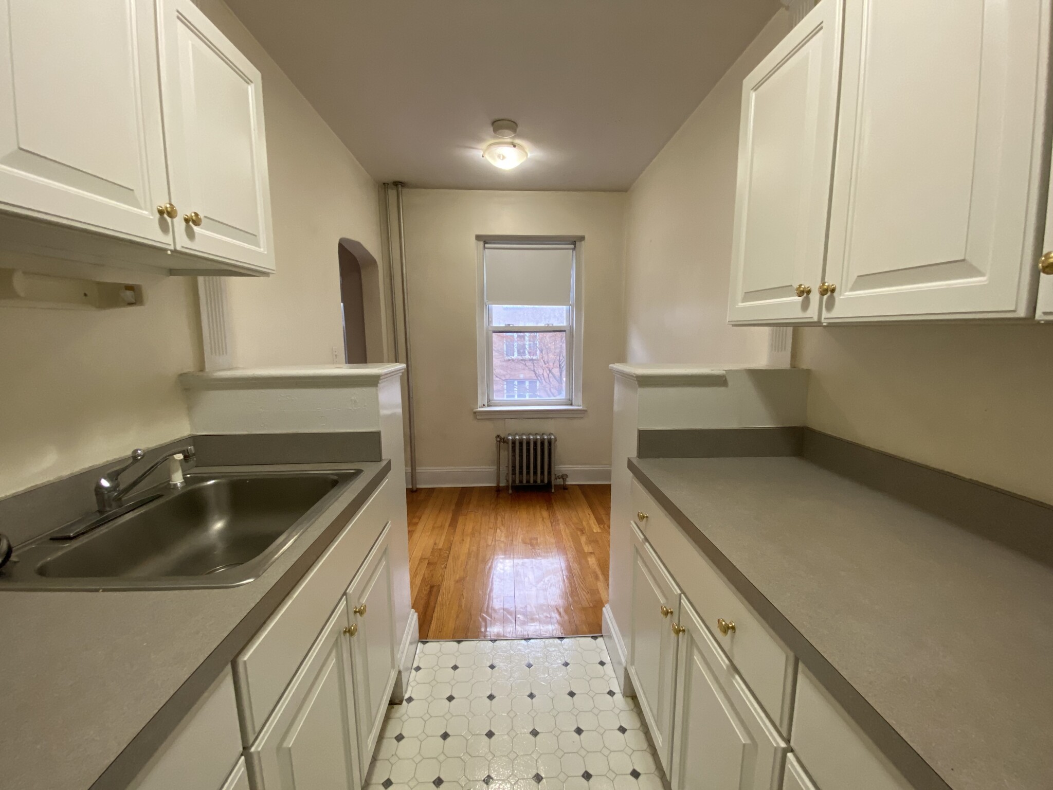 1 bed, 1 bath apartment for rent at 85 Strathmore Rd Unit 27, Brighton — photo 8 of 16